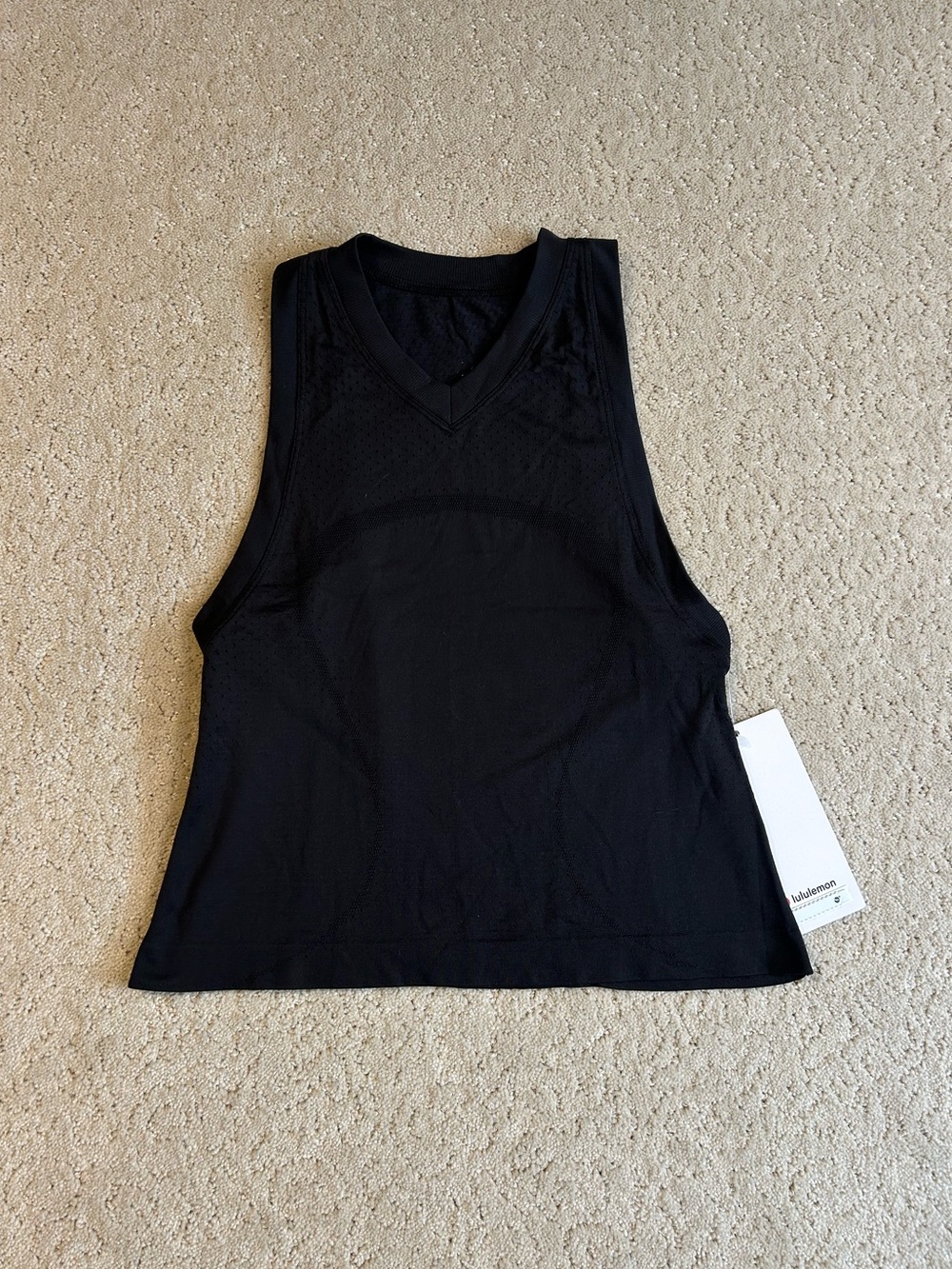 NWT Lululemon Swiftly Open-Hole V-Neck Tank Top Black Size 2